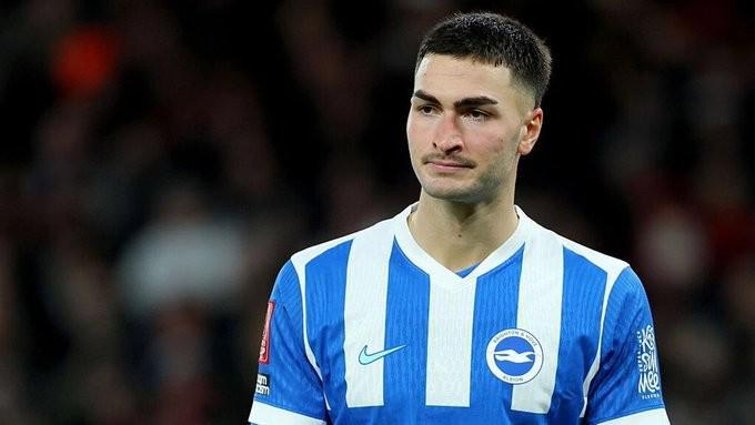 九游中国-天空：巴黎FC有意布莱顿中卫科波拉，但达成协议的可能性不大